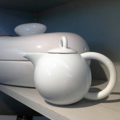 Keramik-Brottopf, Teekanne